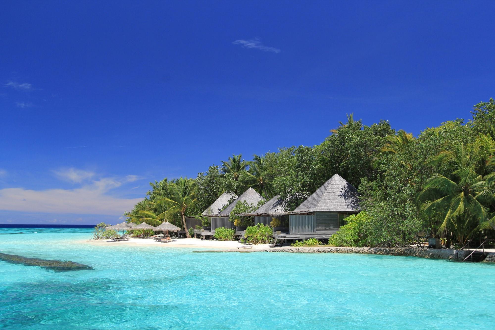 Gangehi Island Resort & Spa Экстерьер фото