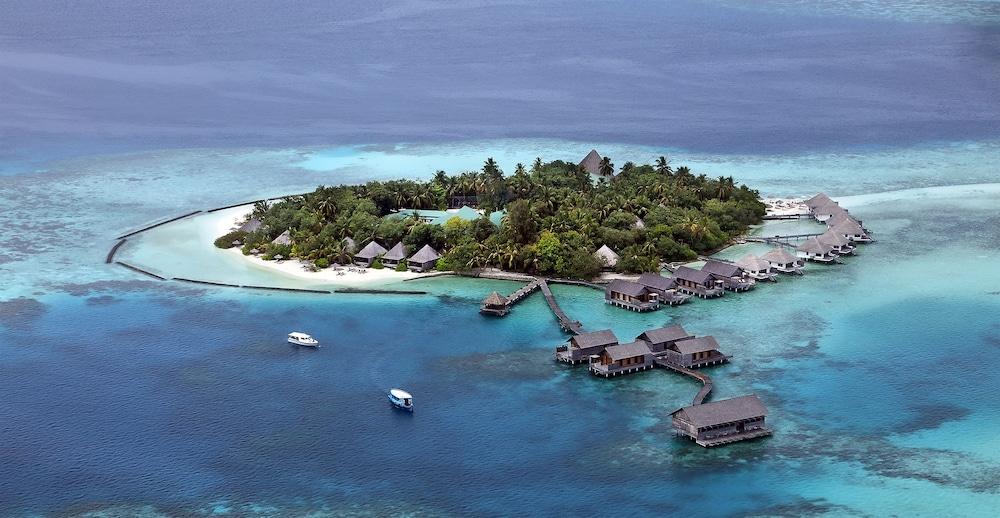 Gangehi Island Resort & Spa Экстерьер фото