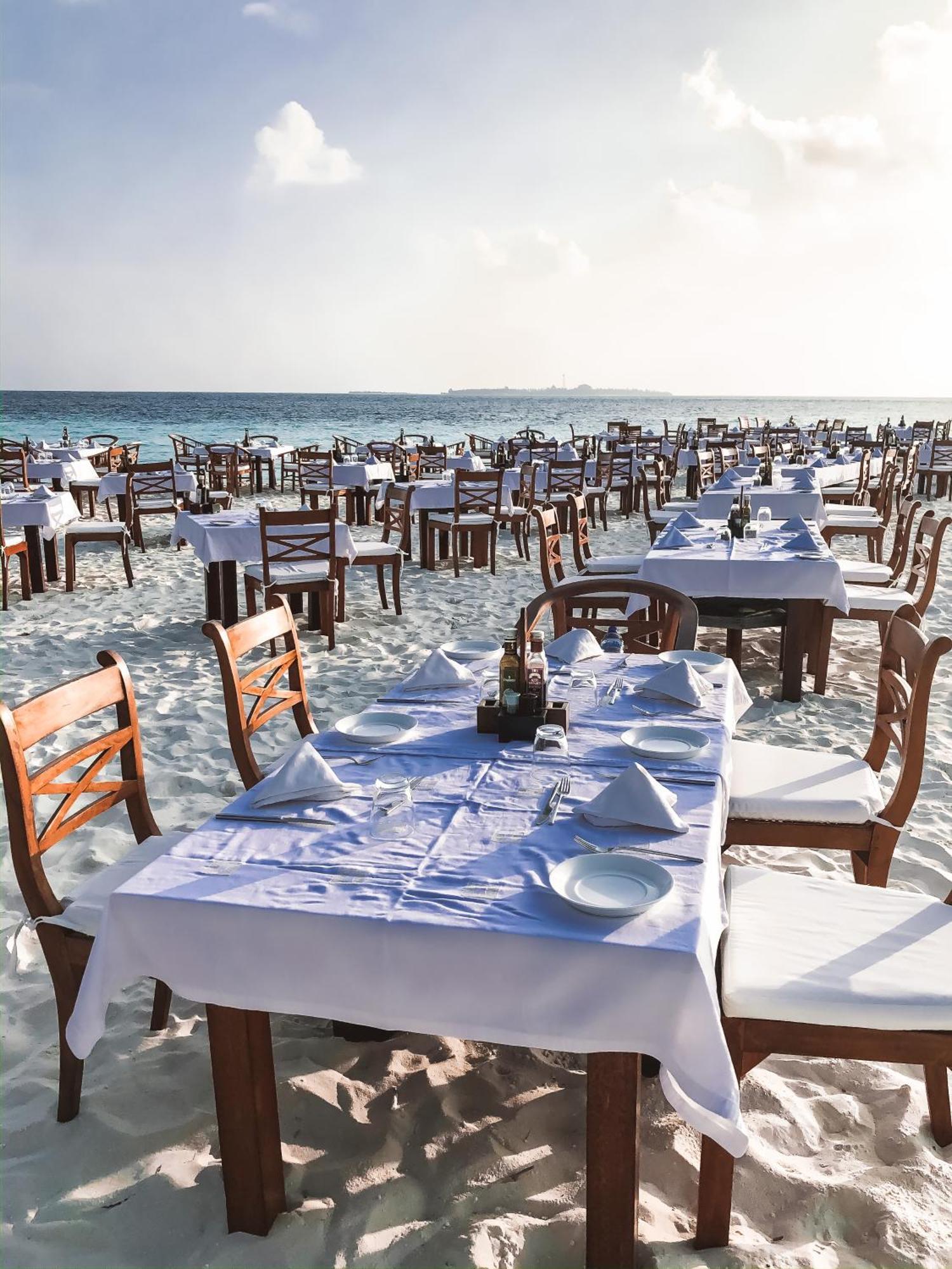 Gangehi Island Resort & Spa Экстерьер фото