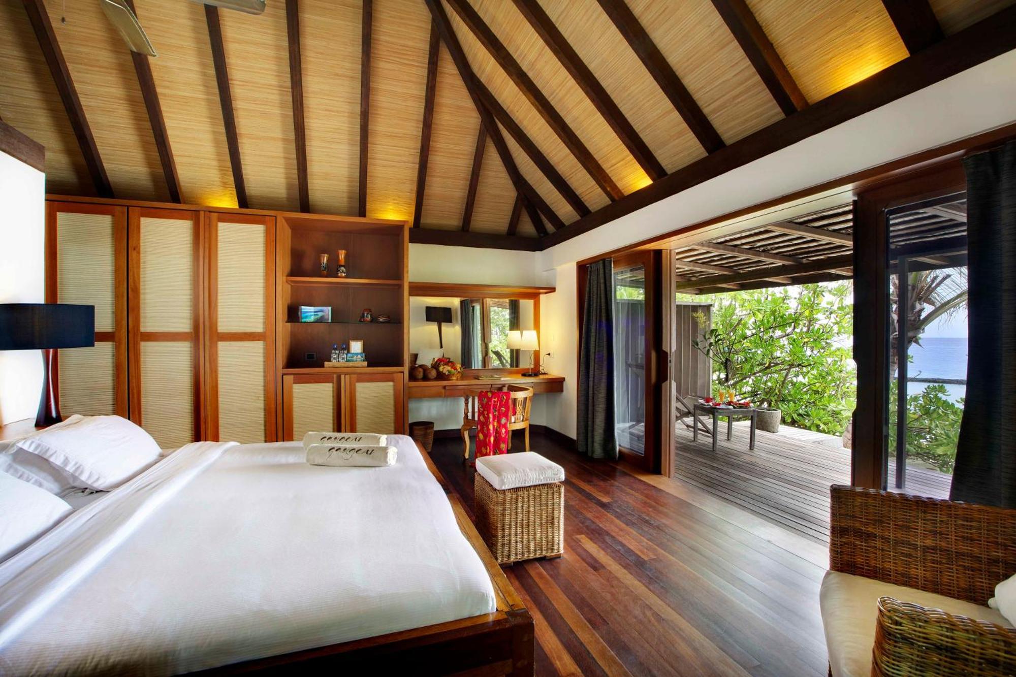 Gangehi Island Resort & Spa Номер фото