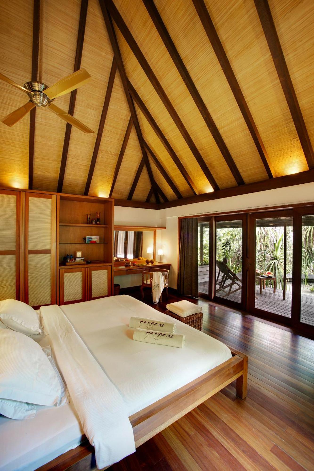 Gangehi Island Resort & Spa Номер фото
