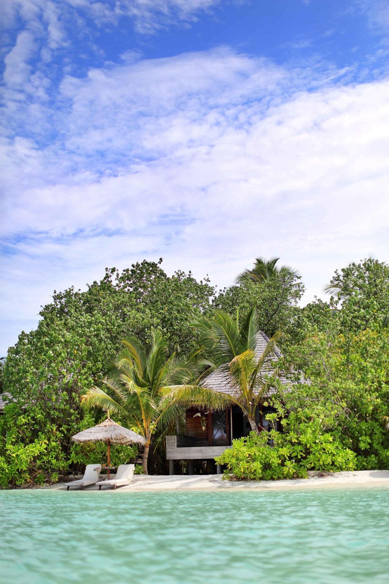 Gangehi Island Resort & Spa Номер фото